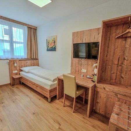 Hotel "City Rooms Wels" Esterno foto