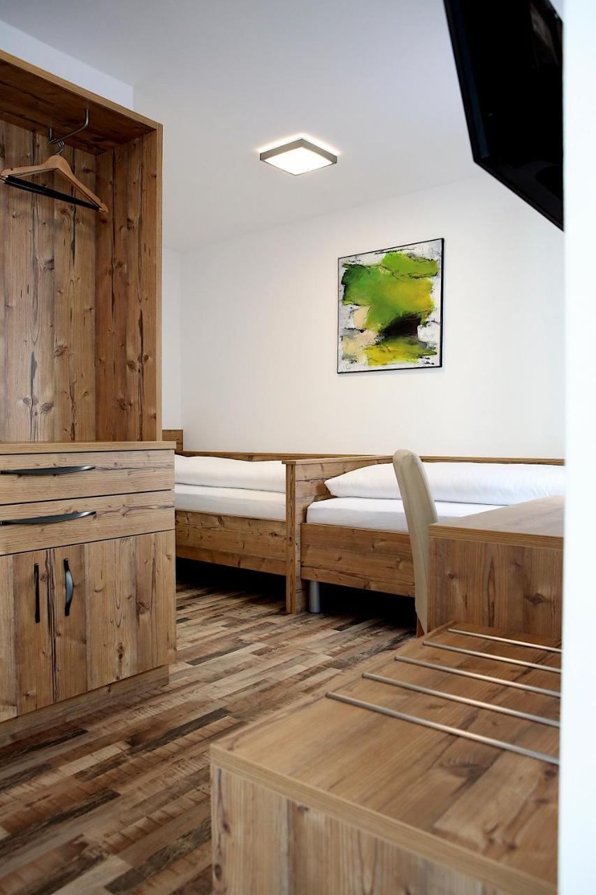 Hotel "City Rooms Wels" Esterno foto